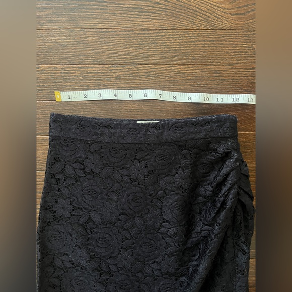 Reiss navy Lace Skirt - Picture 4 of 7